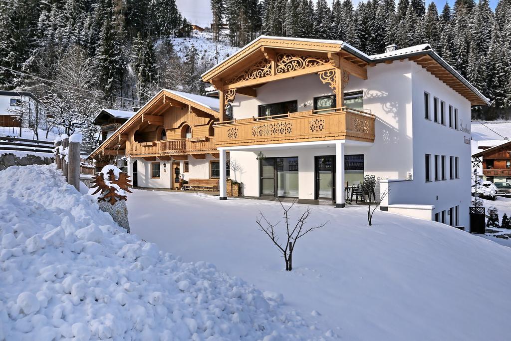 Landhaus & Apartment Taxach Ried im Zillertal Dış mekan fotoğraf