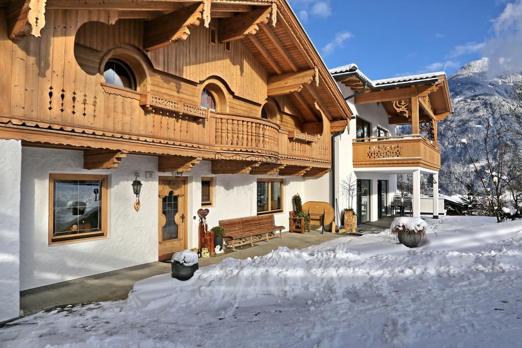 Landhaus & Apartment Taxach Ried im Zillertal Dış mekan fotoğraf