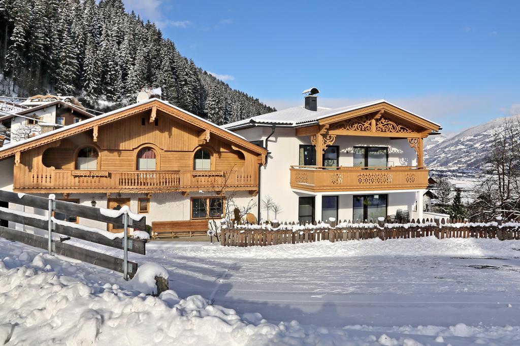 Landhaus & Apartment Taxach Ried im Zillertal Dış mekan fotoğraf